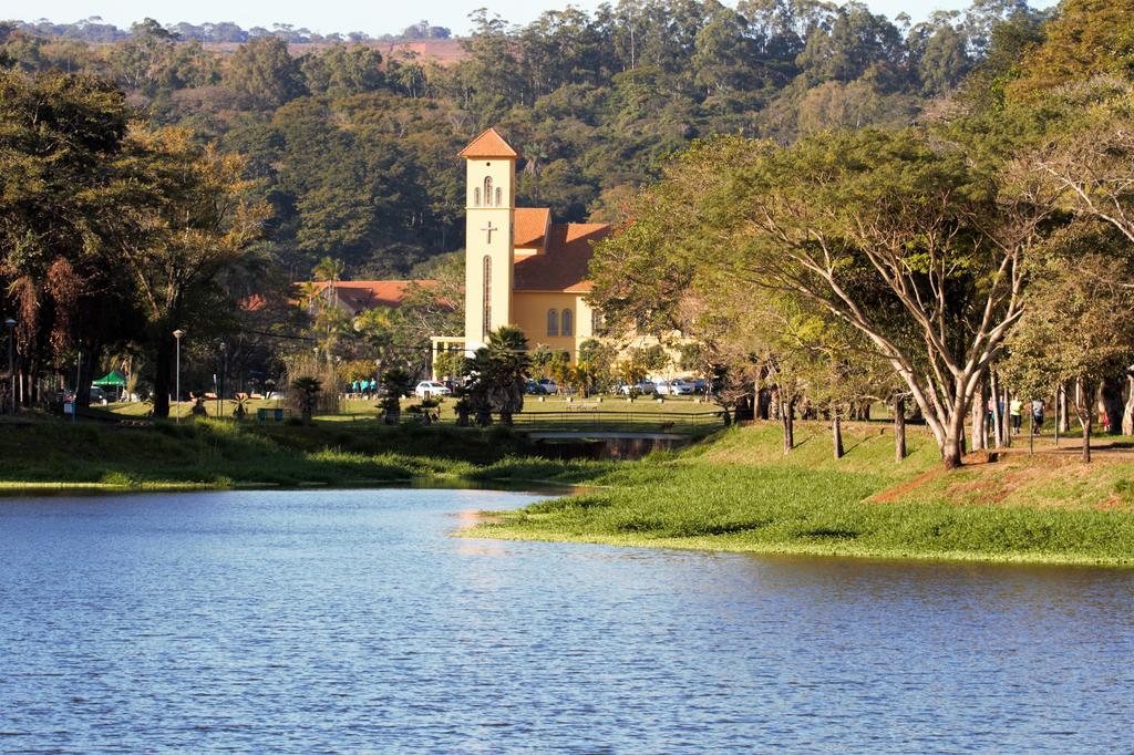 Chalé do Lago Araxá Esterno foto